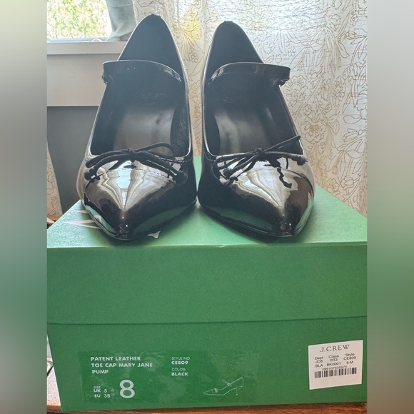 J. Crew Patent Leather Cap Toe Mary Jane Pumps - Made in Italy - Picture 10 of 10